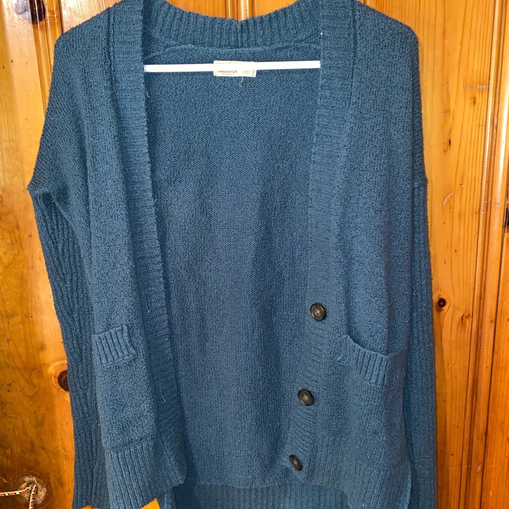 Hollister Cardigan